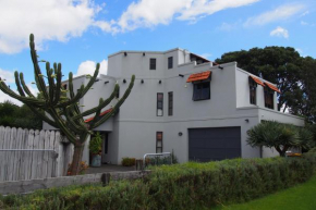 Hosts on the Coast - Oasis on Ocean, Whangamata
